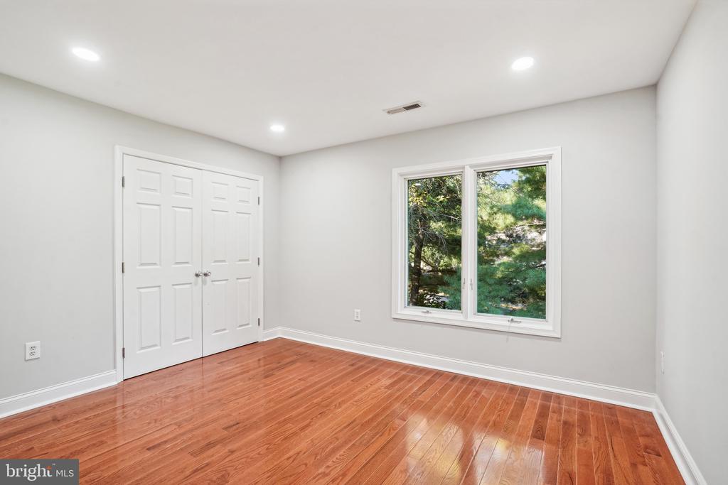 11204 CROSSBEAM COURT