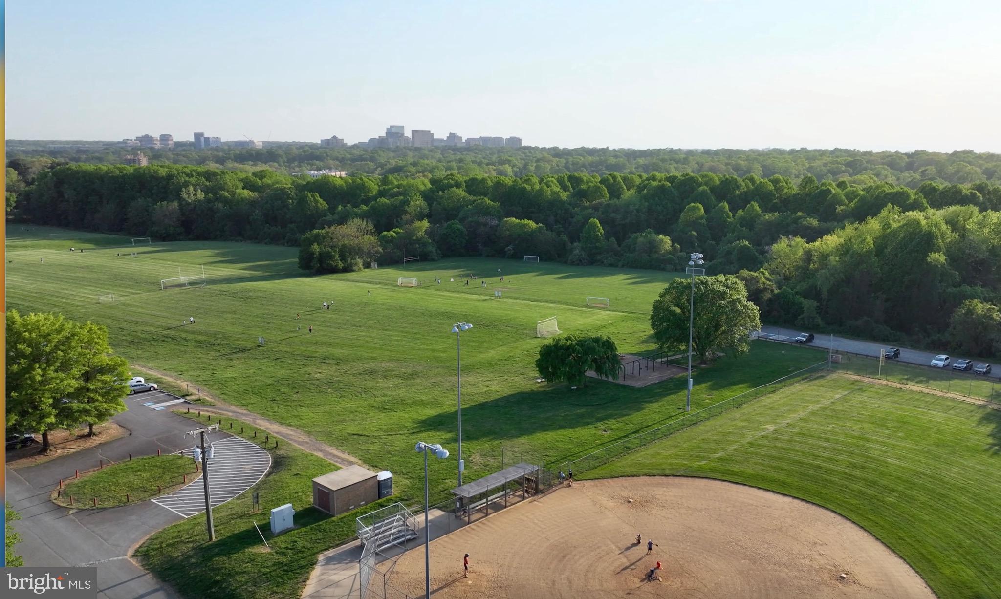 11204 CROSSBEAM COURT