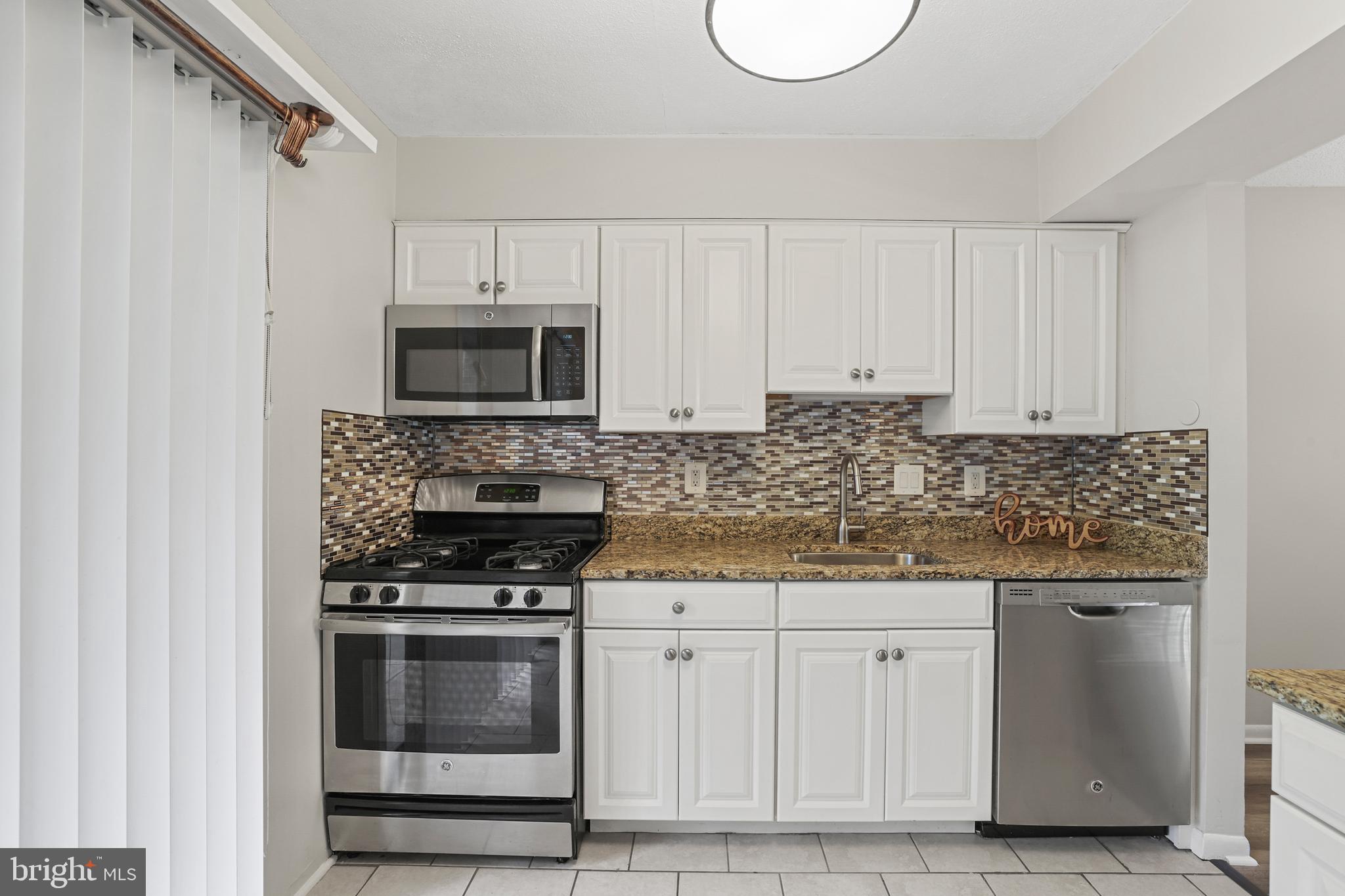 1570 Moorings Dr #2b