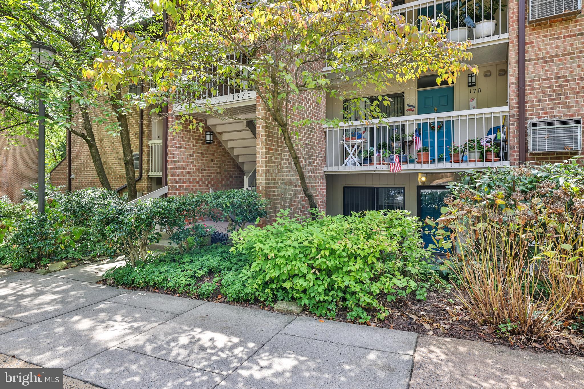 1570 Moorings Dr #2b