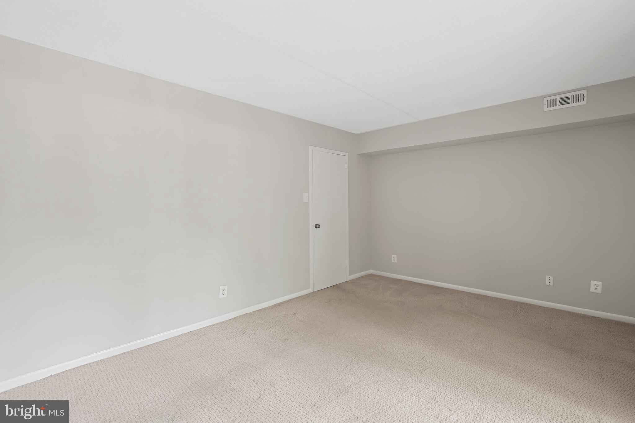 1570 Moorings Dr #2b