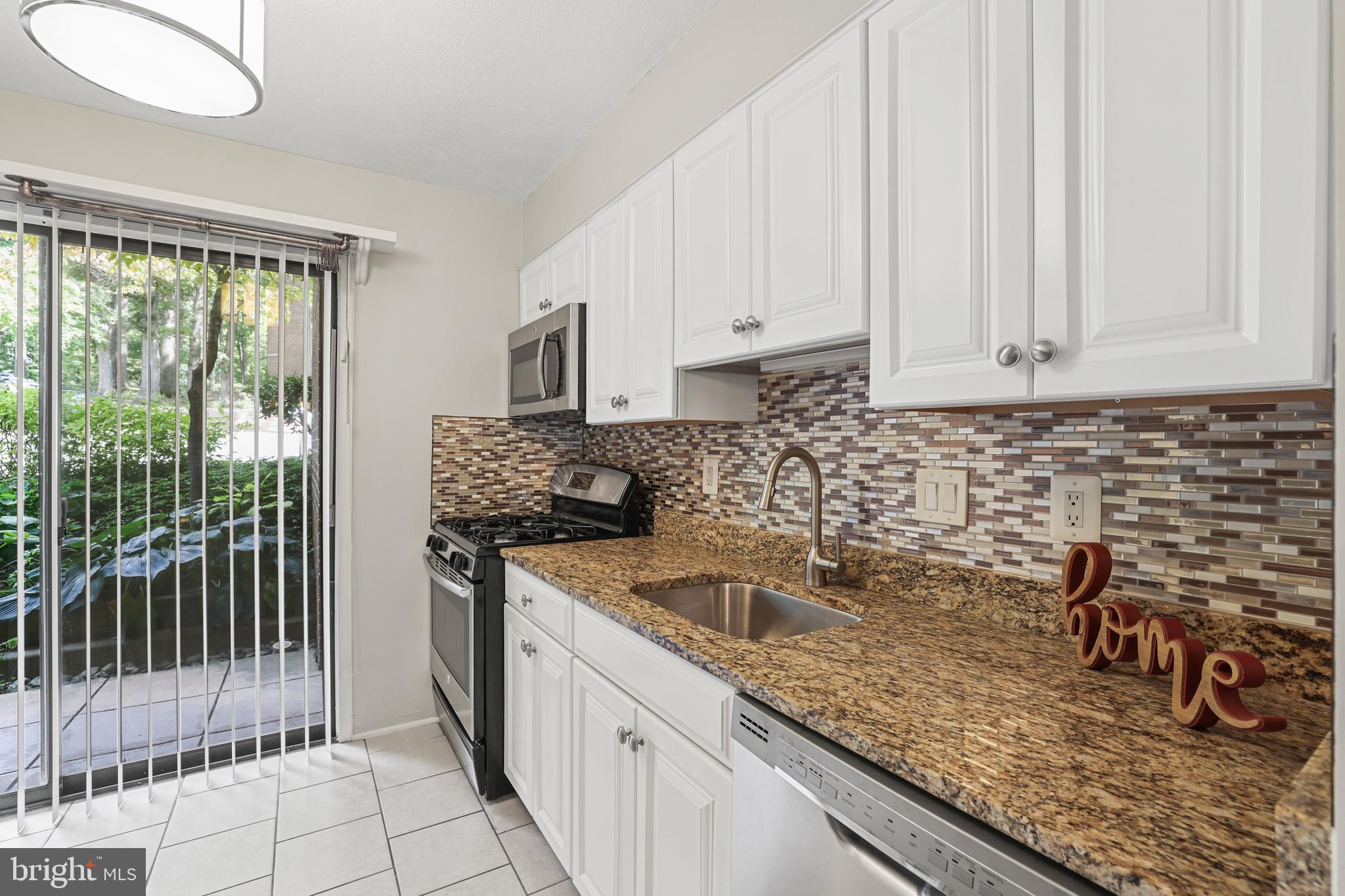 1570 Moorings Dr #2b