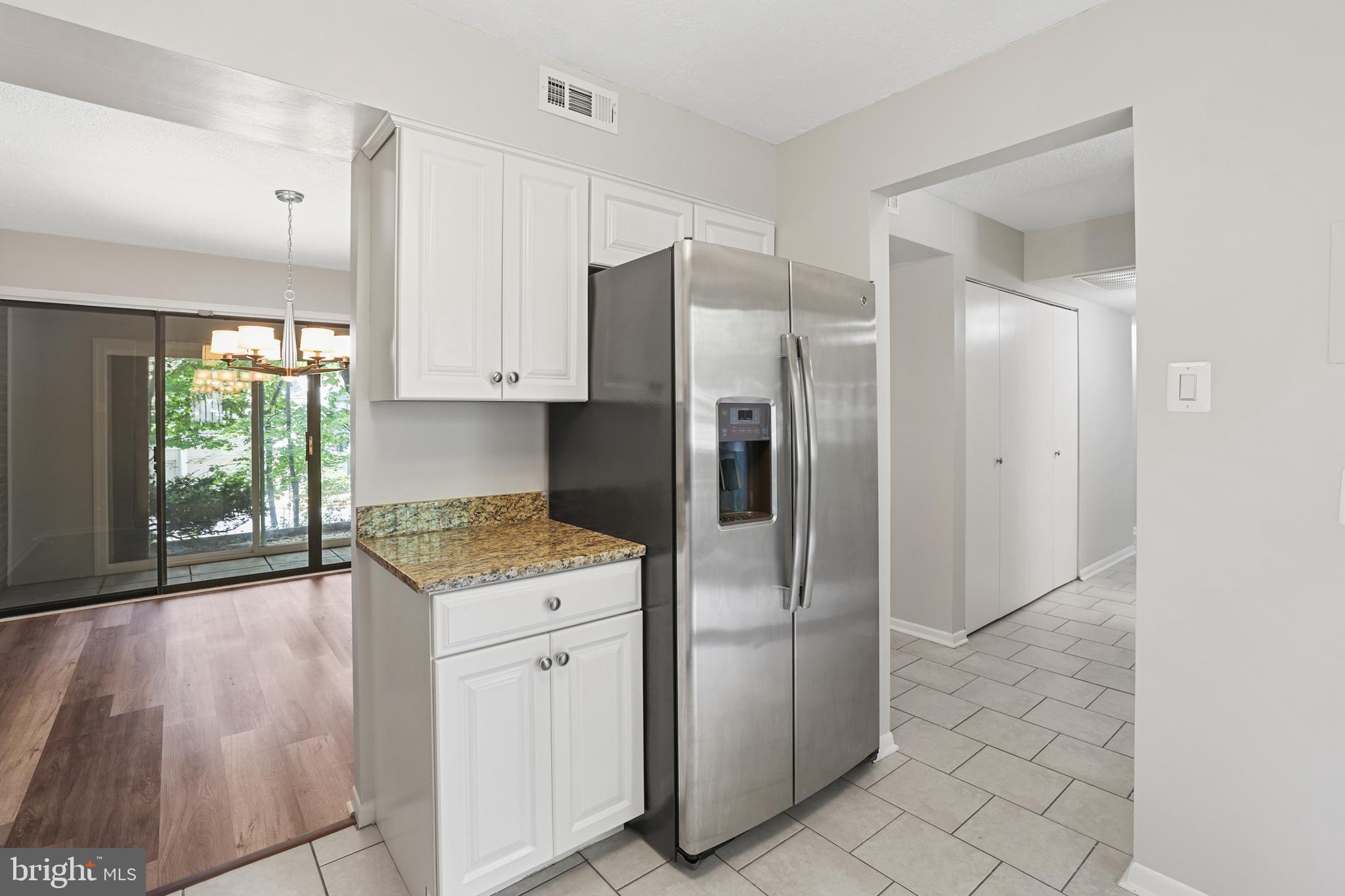 1570 Moorings Dr #2b