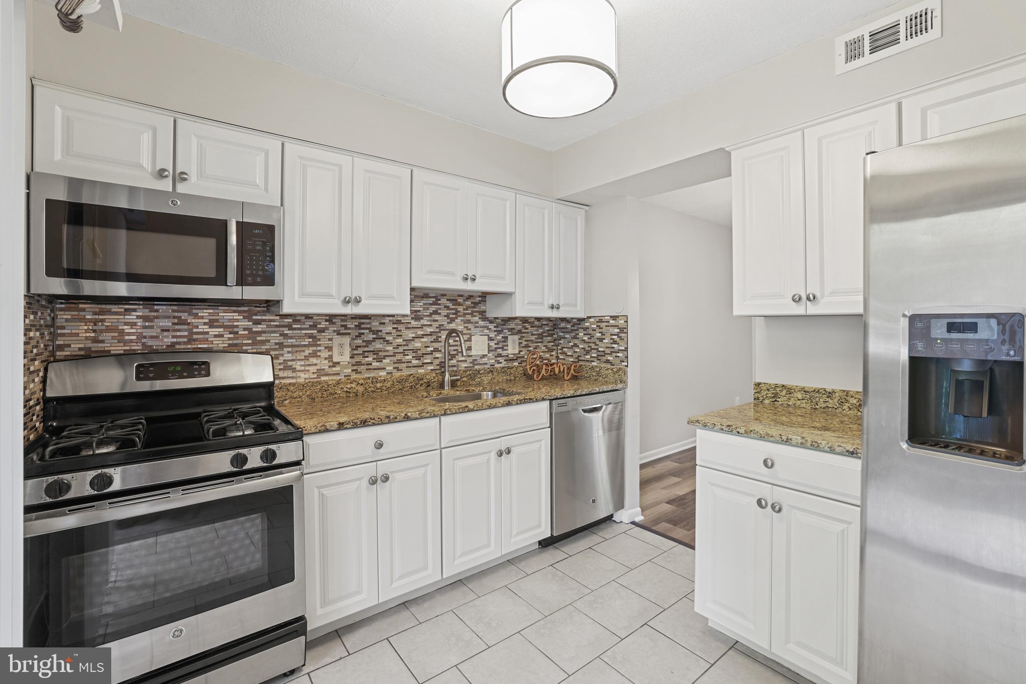 1570 Moorings Dr #2b