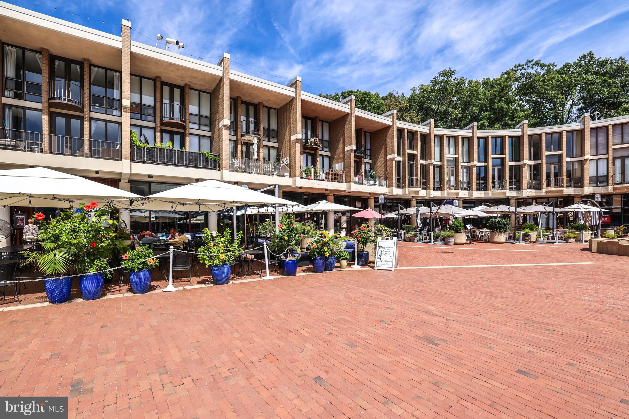 1570 Moorings Dr #2b