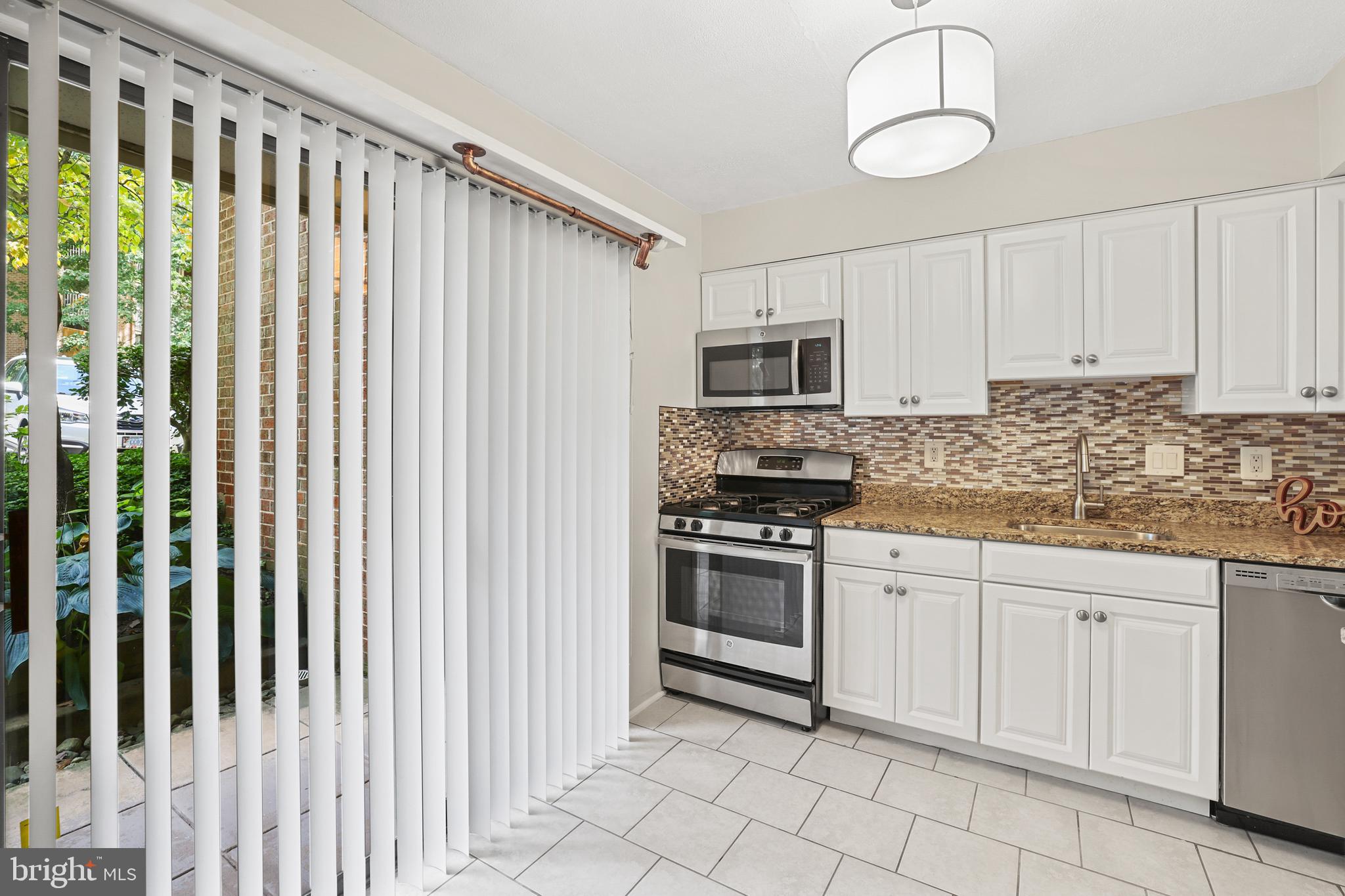 1570 Moorings Dr #2b