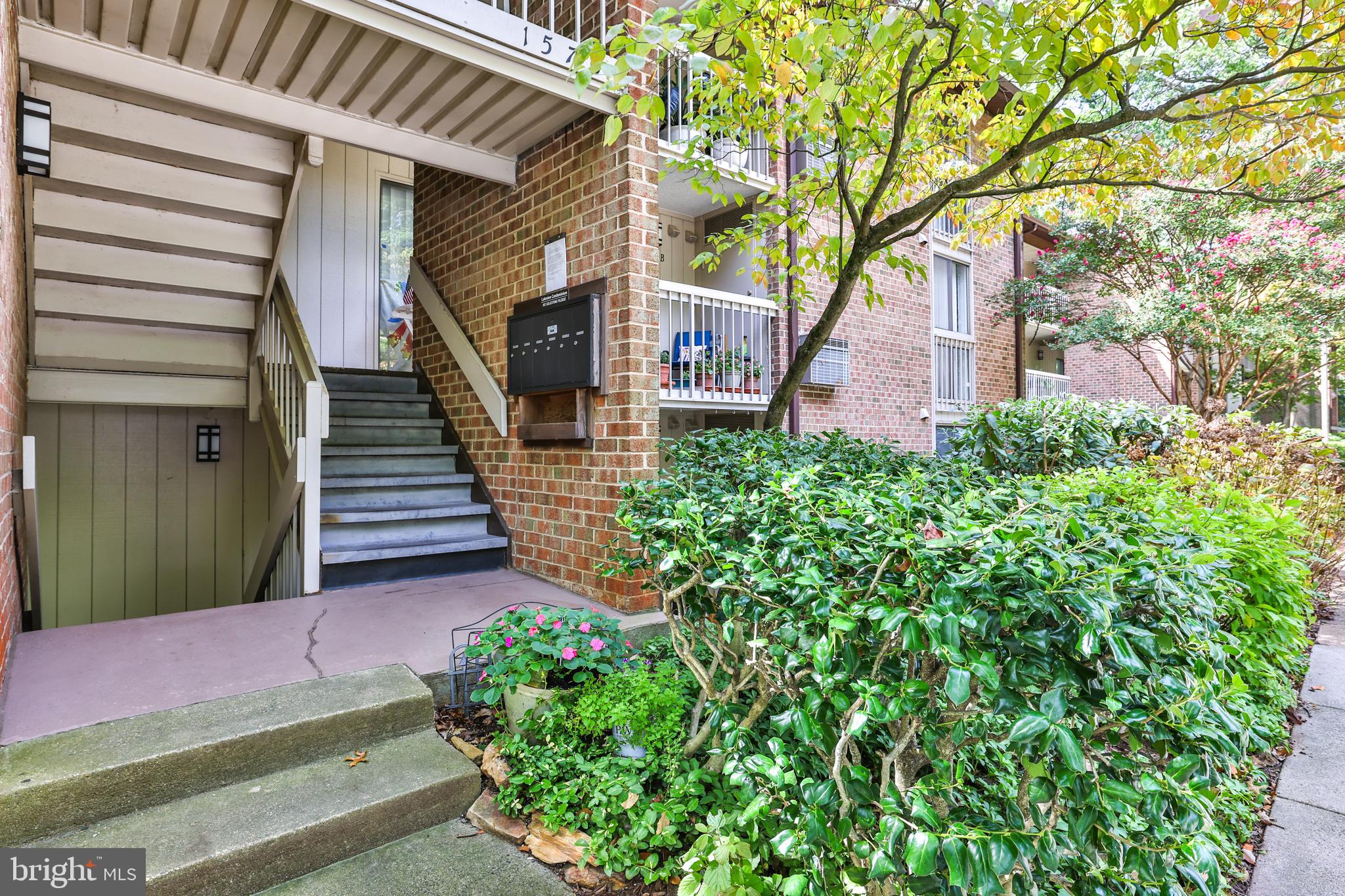 1570 Moorings Dr #2b