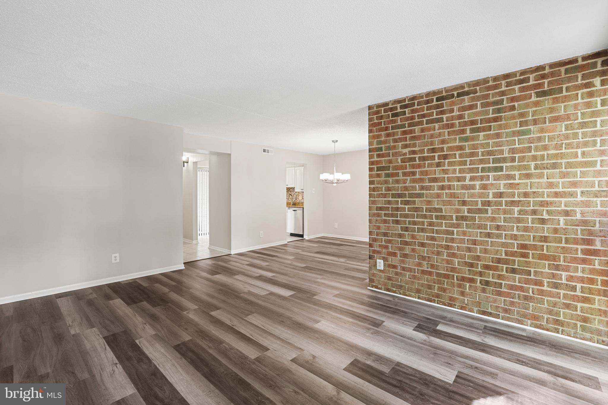 1570 Moorings Dr #2b