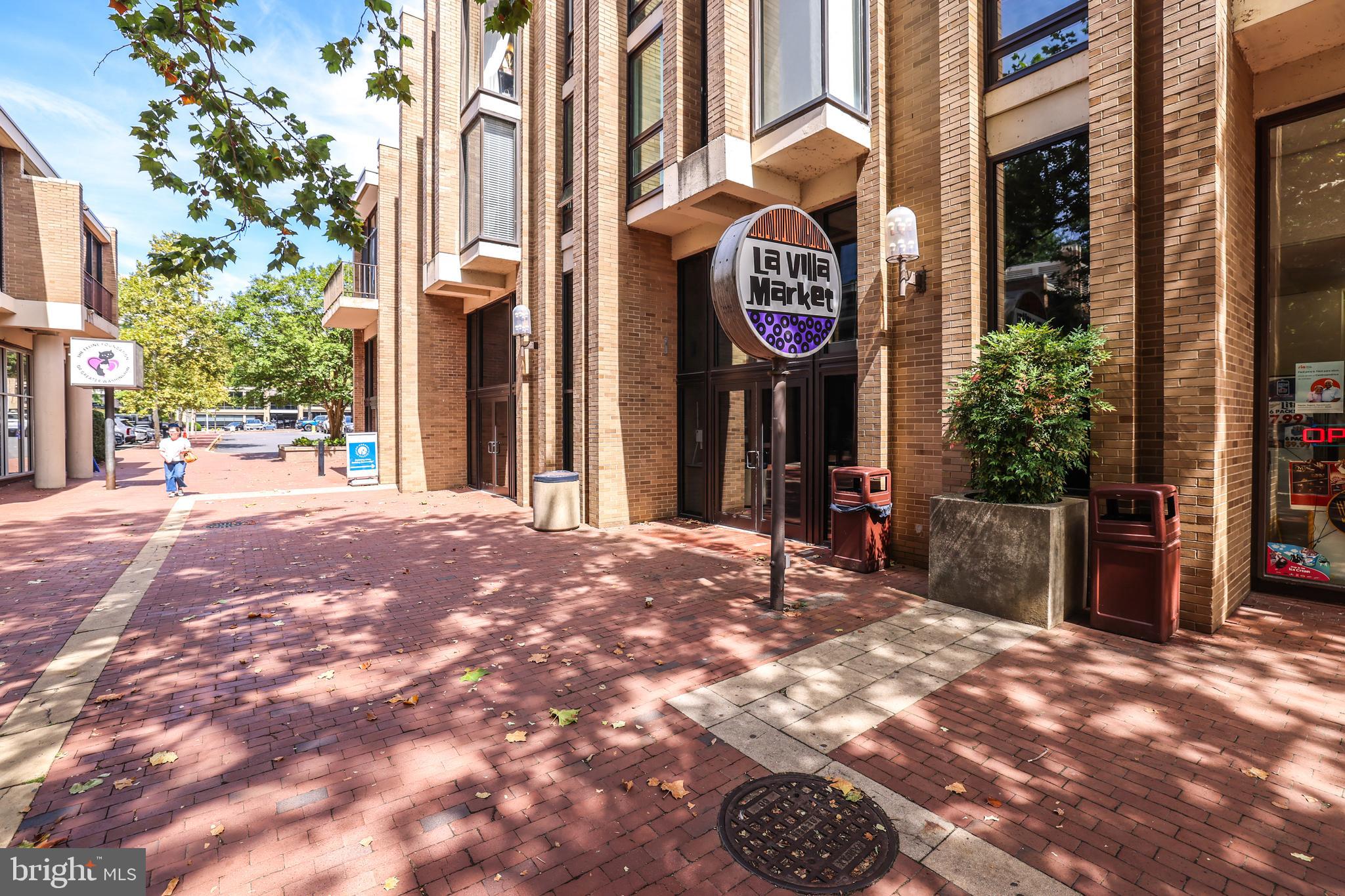 1570 Moorings Dr #2b