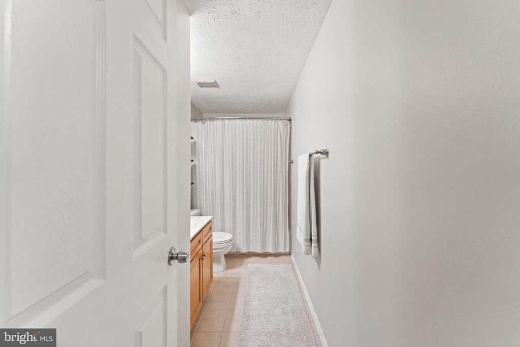 11017 Barton Hill Ct