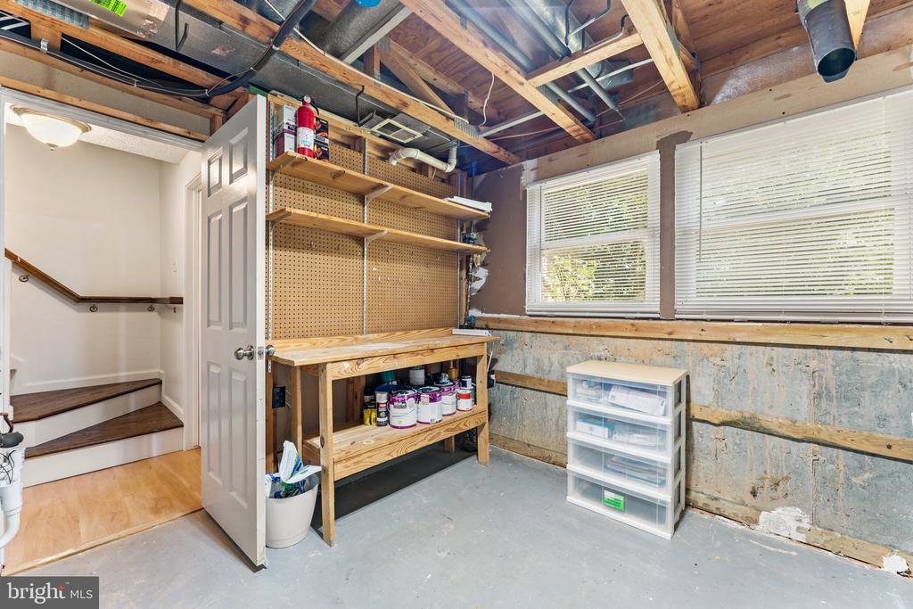 11017 Barton Hill Ct