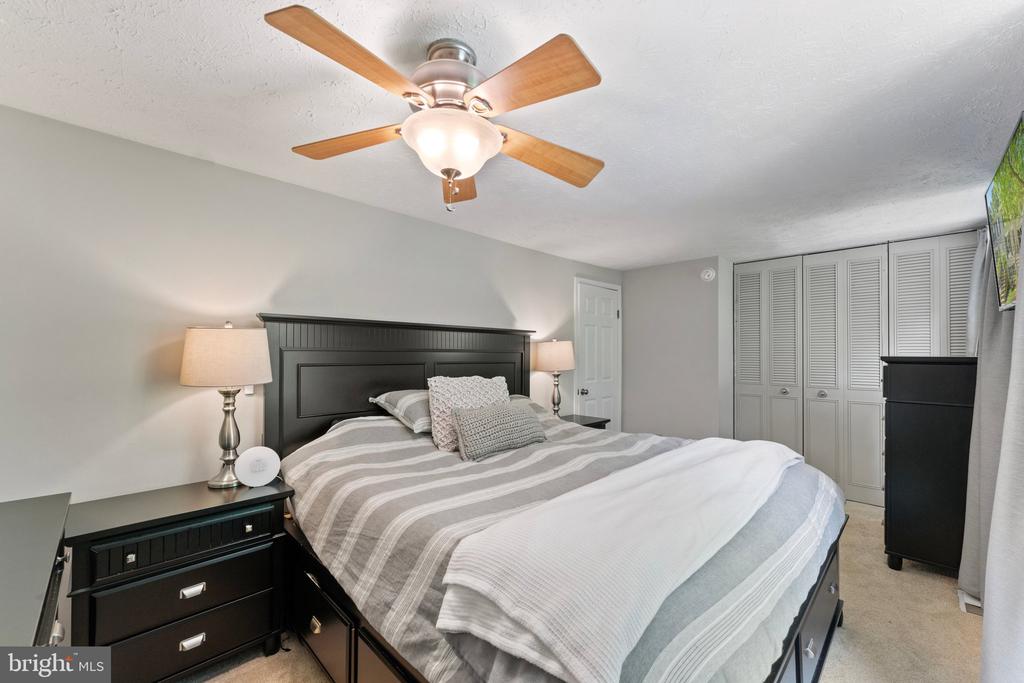 11017 Barton Hill Ct
