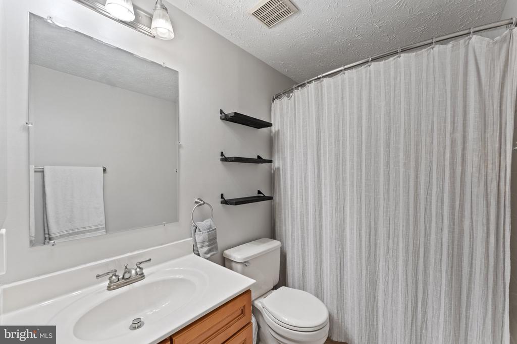 11017 Barton Hill Ct
