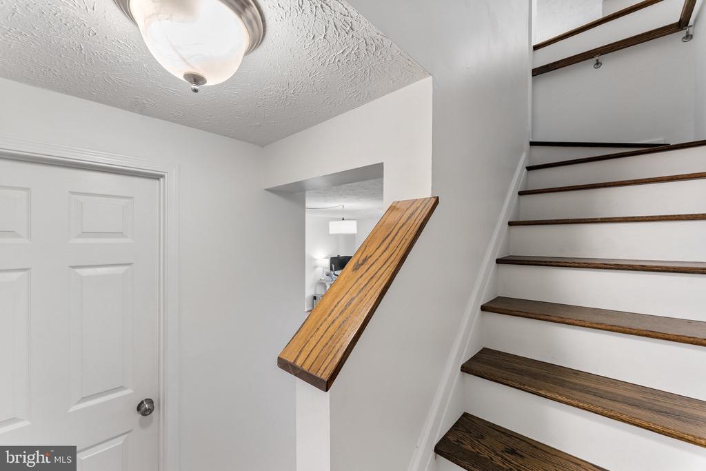 11017 Barton Hill Ct