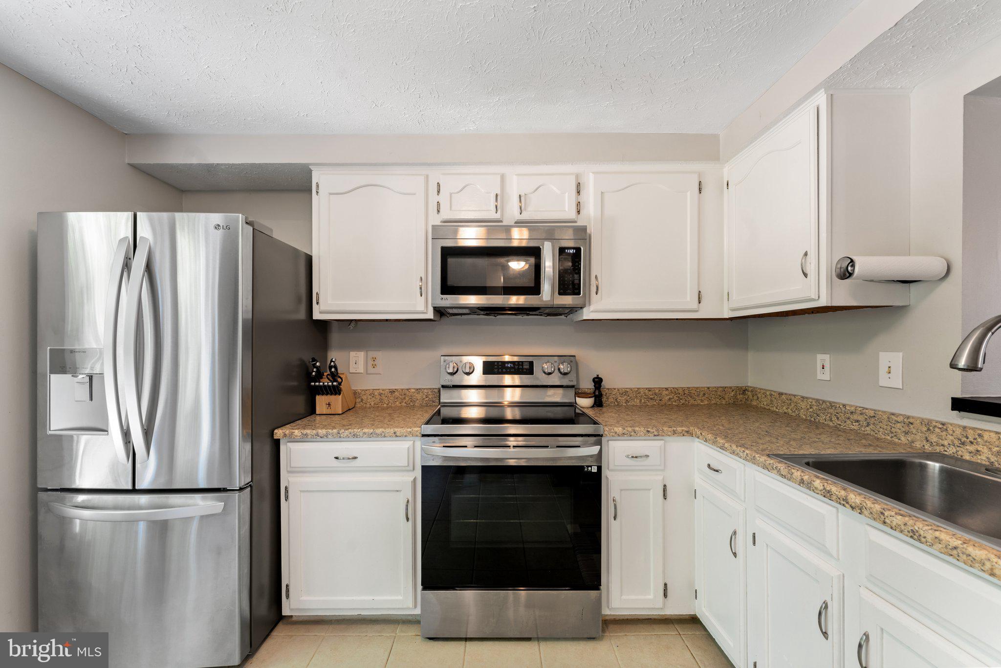 11017 Barton Hill Ct