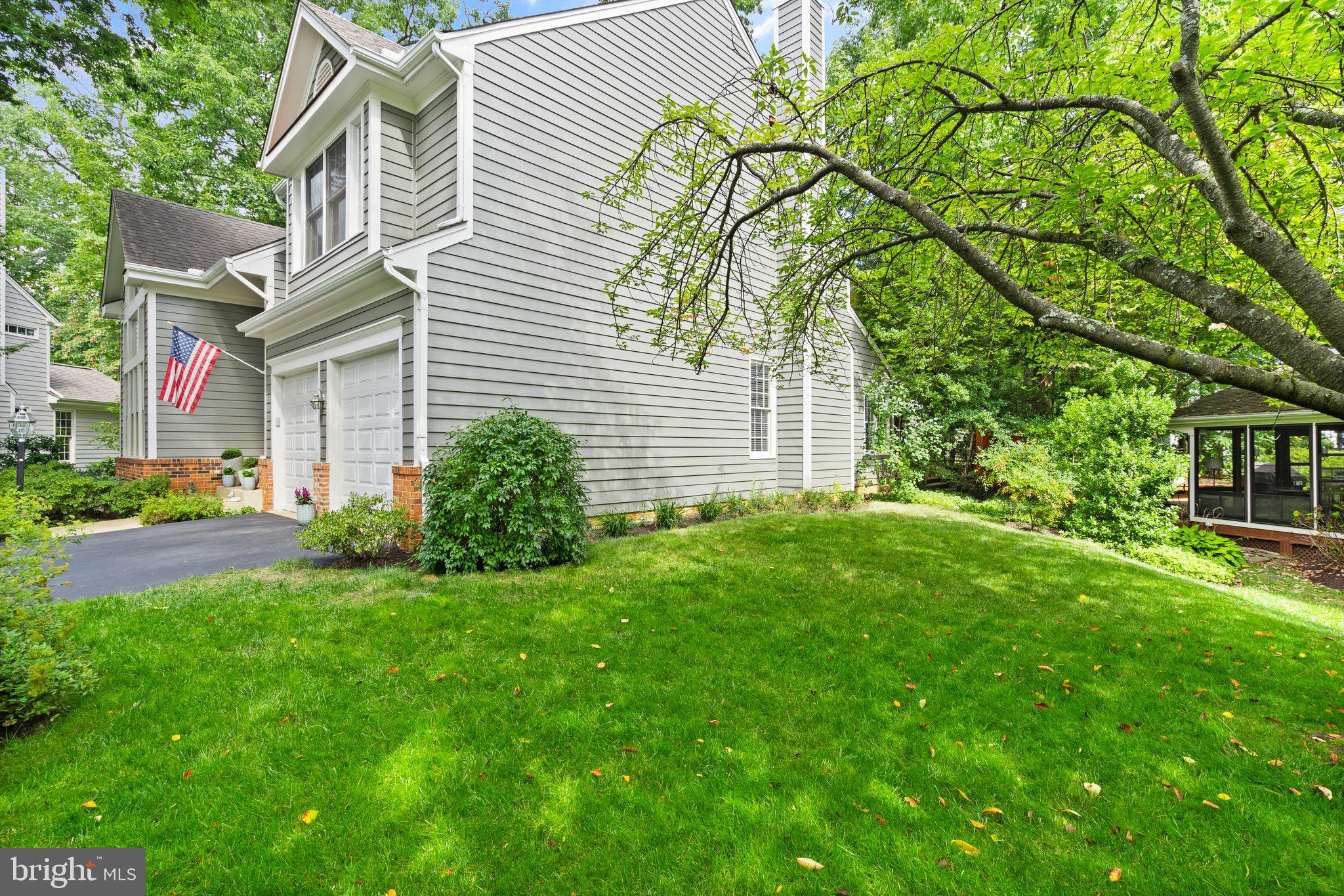 11426 Night Star Way