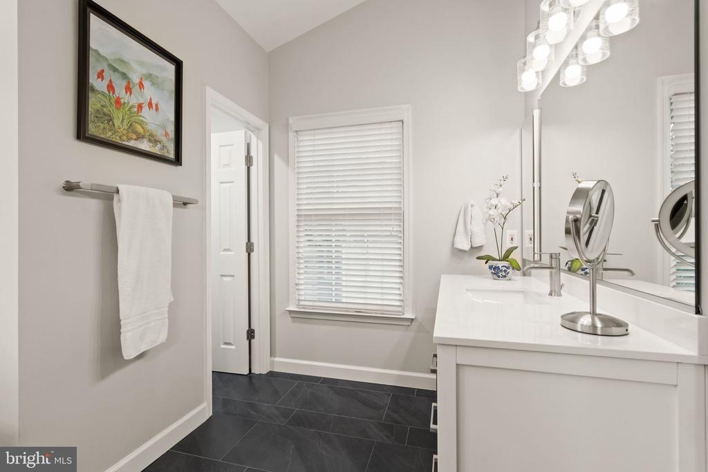 11426 Night Star Way