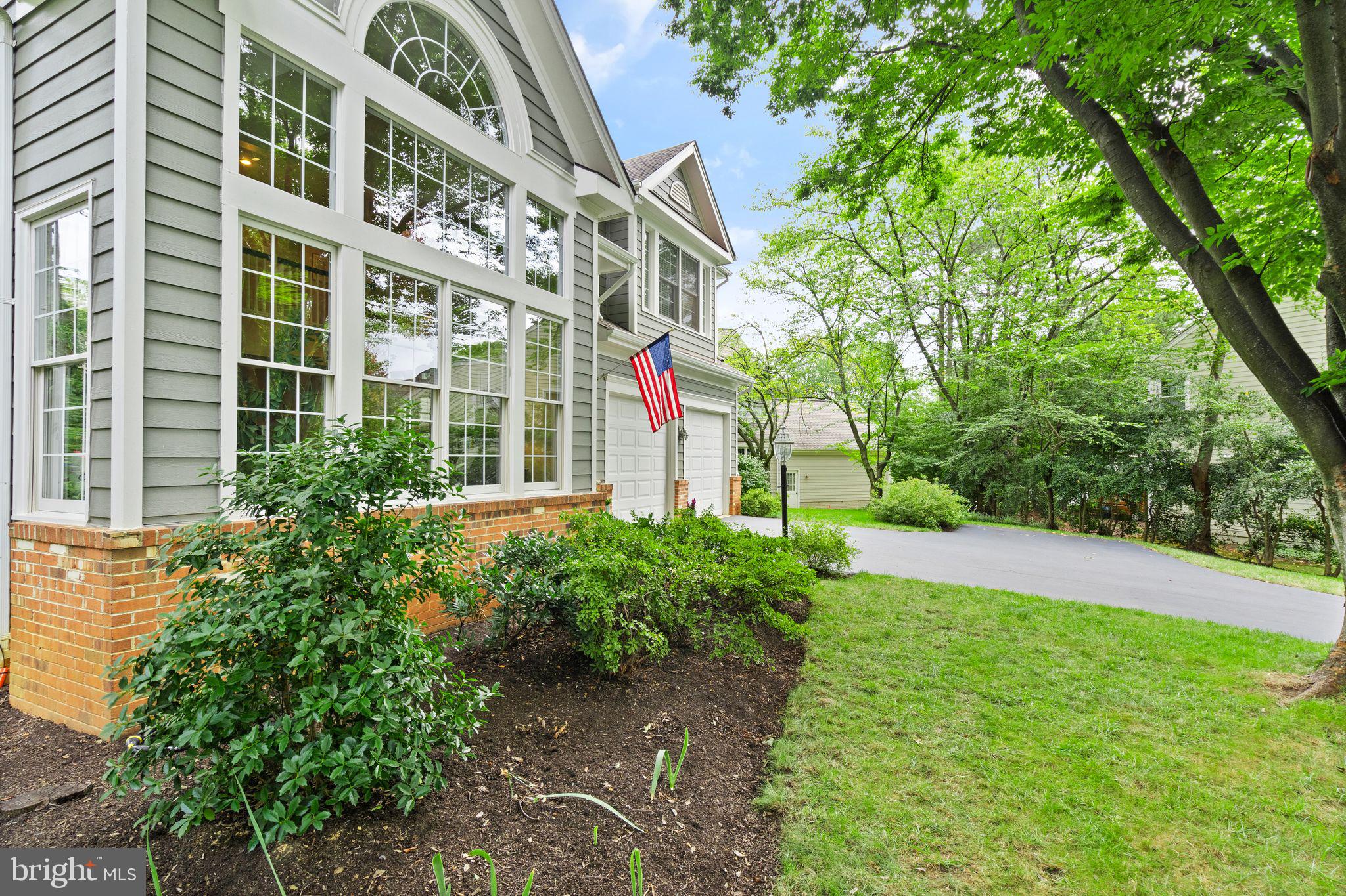 11426 Night Star Way