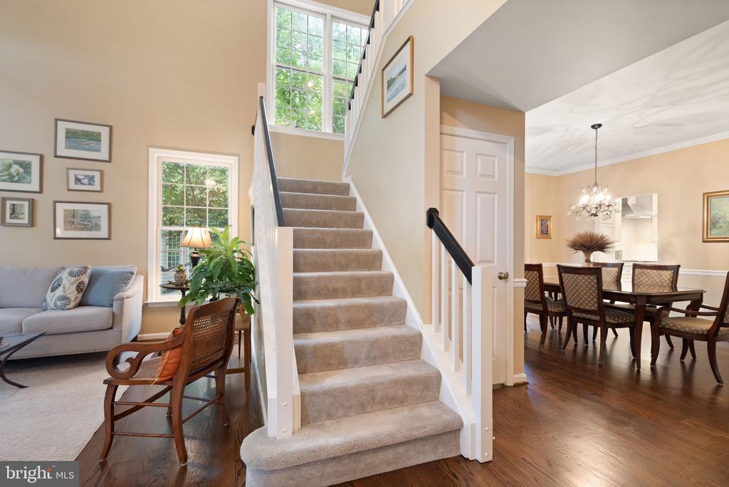 11426 Night Star Way