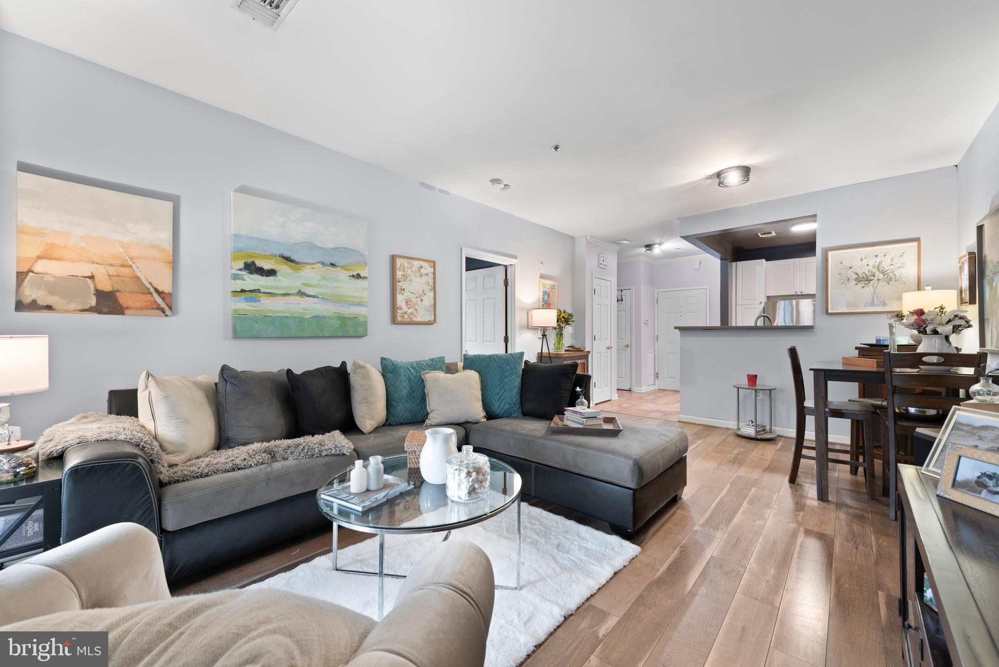 1855 Stratford Park Pl #216