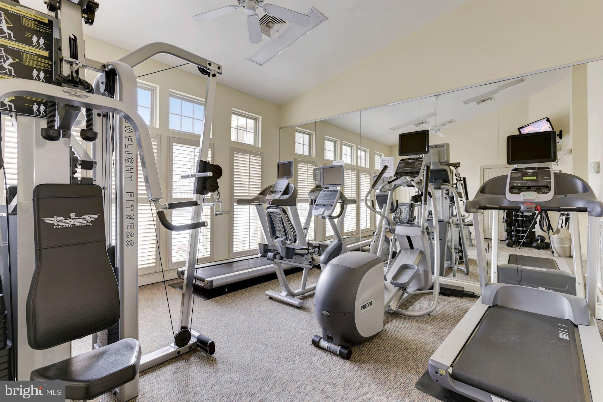 1855 Stratford Park Pl #216