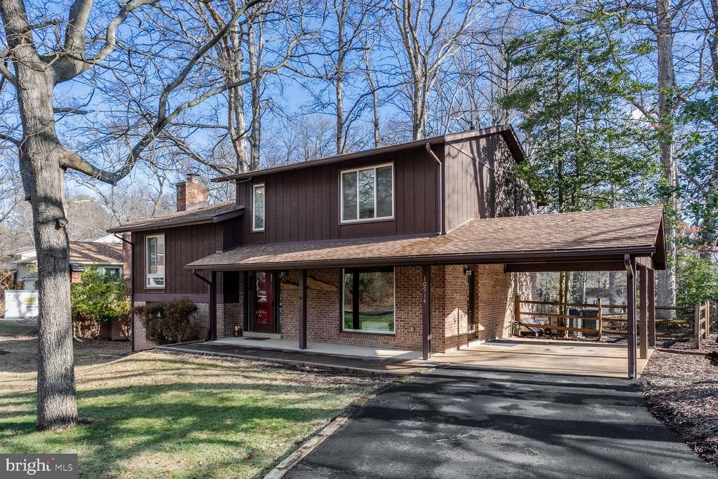 10914 Hunt Club Rd
