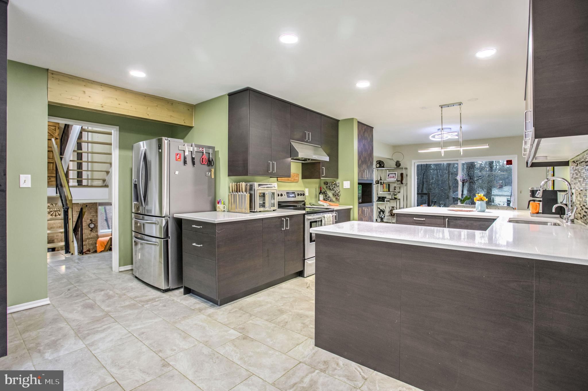 10914 Hunt Club Rd