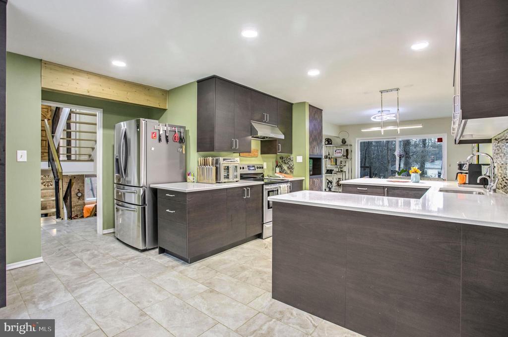 10914 Hunt Club Rd