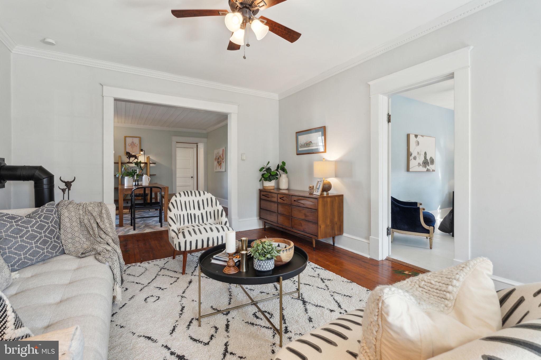 820 Locust St