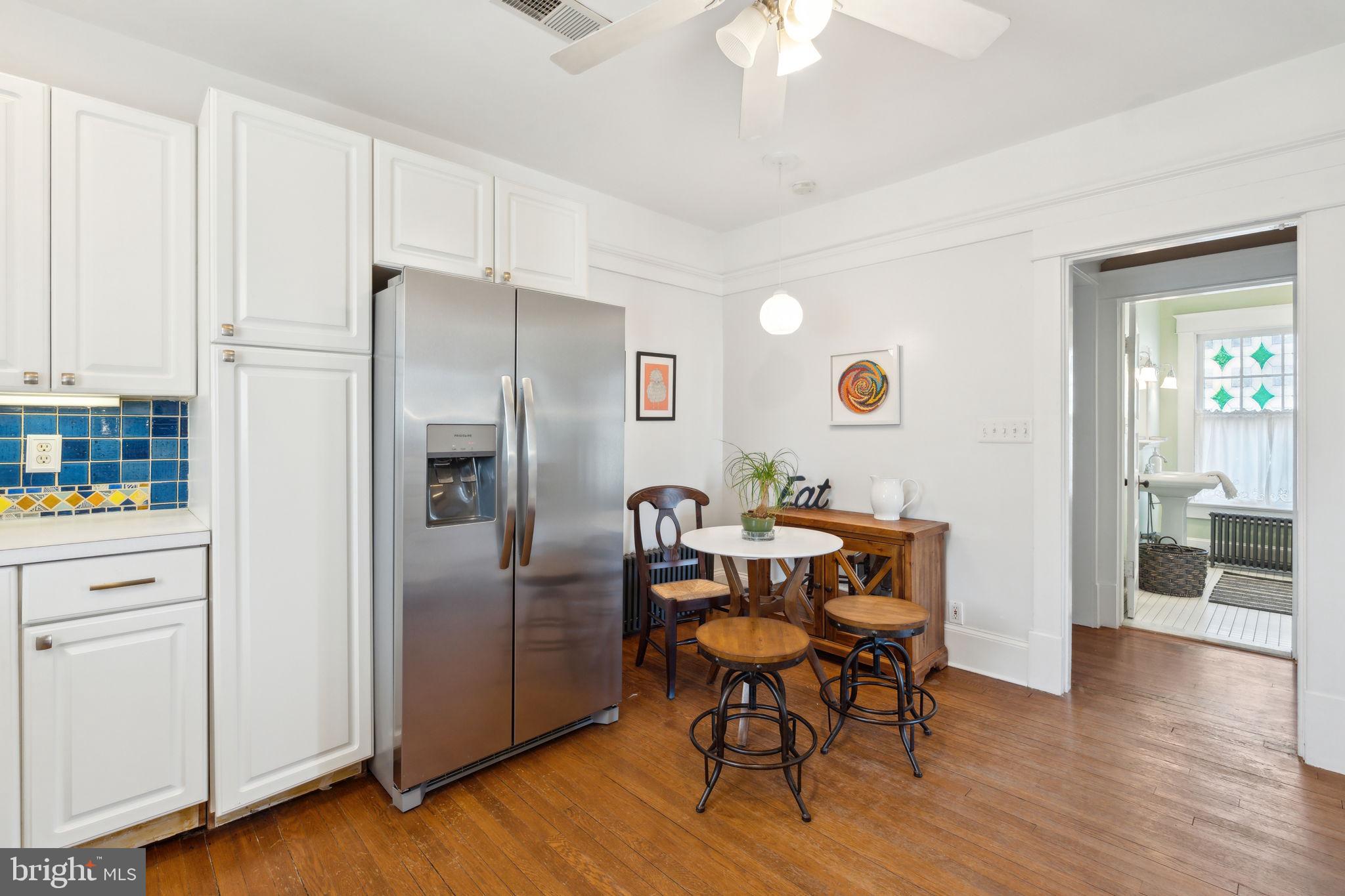 820 Locust St