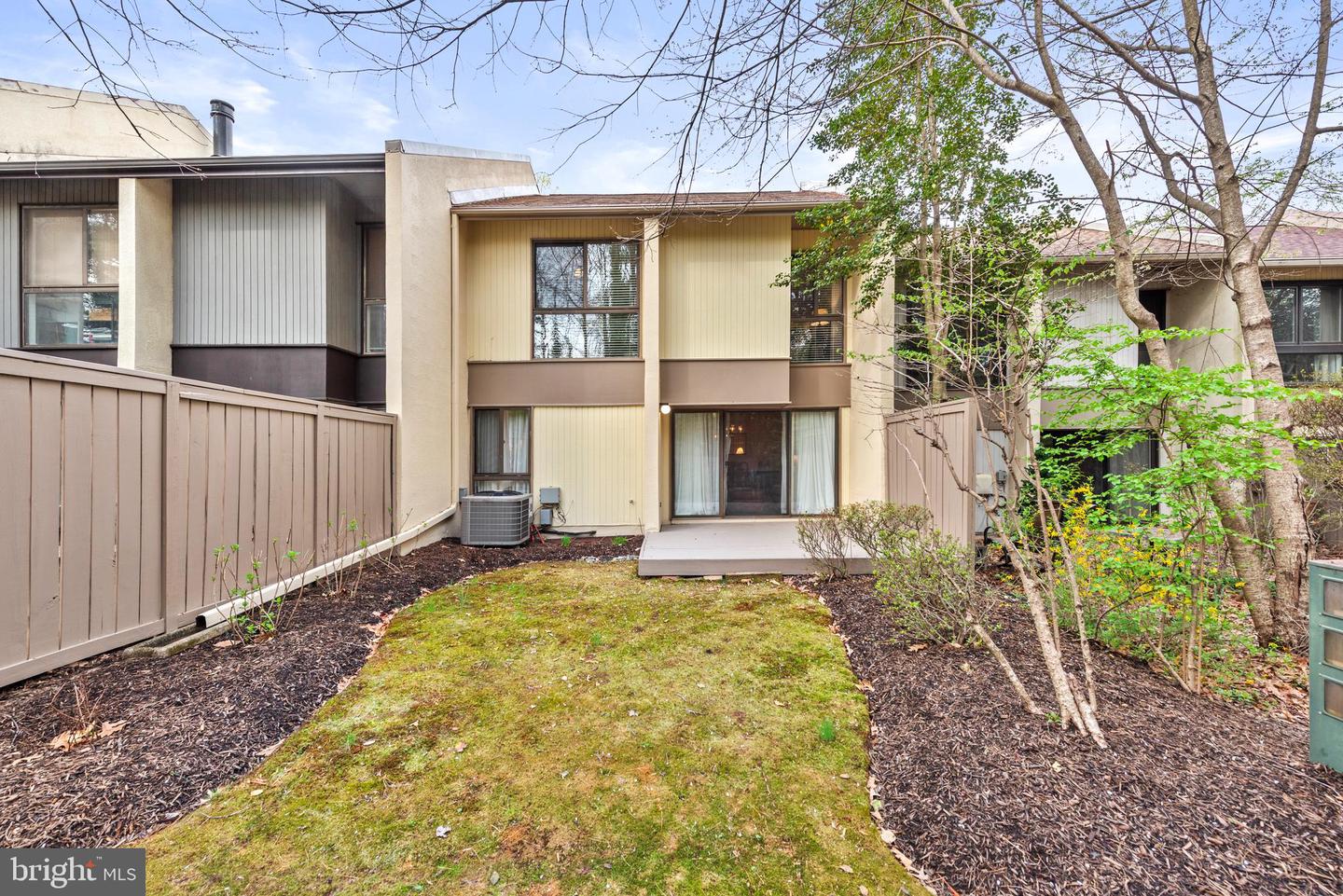 11711 Newbridge Ct