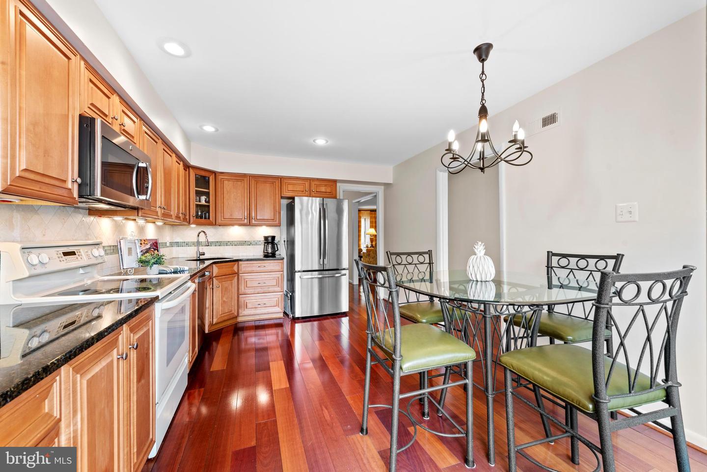 11711 Newbridge Ct