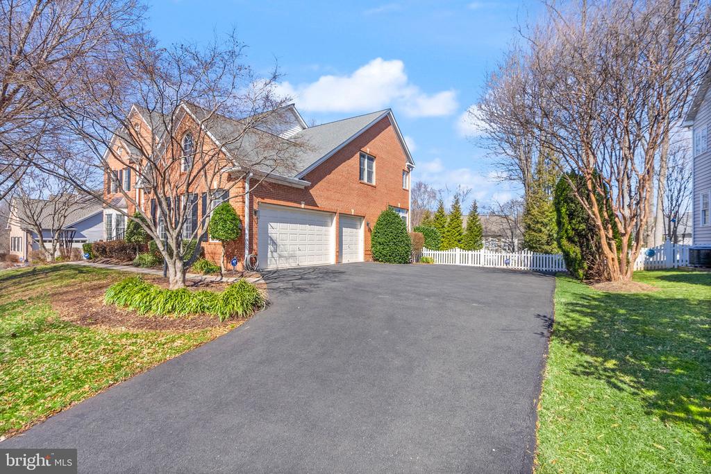 11592 Cedar Chase Rd