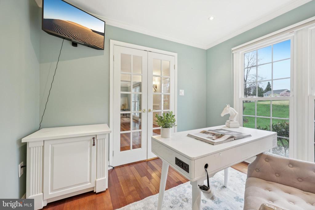 2912 OAKTON RIDGE CIRCLE