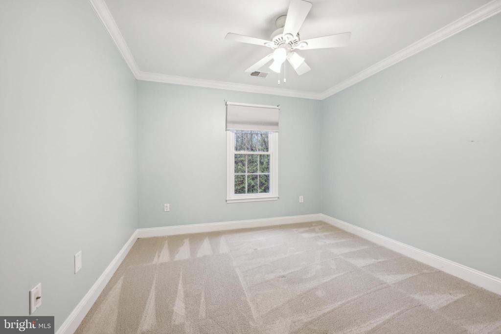 2912 OAKTON RIDGE CIRCLE