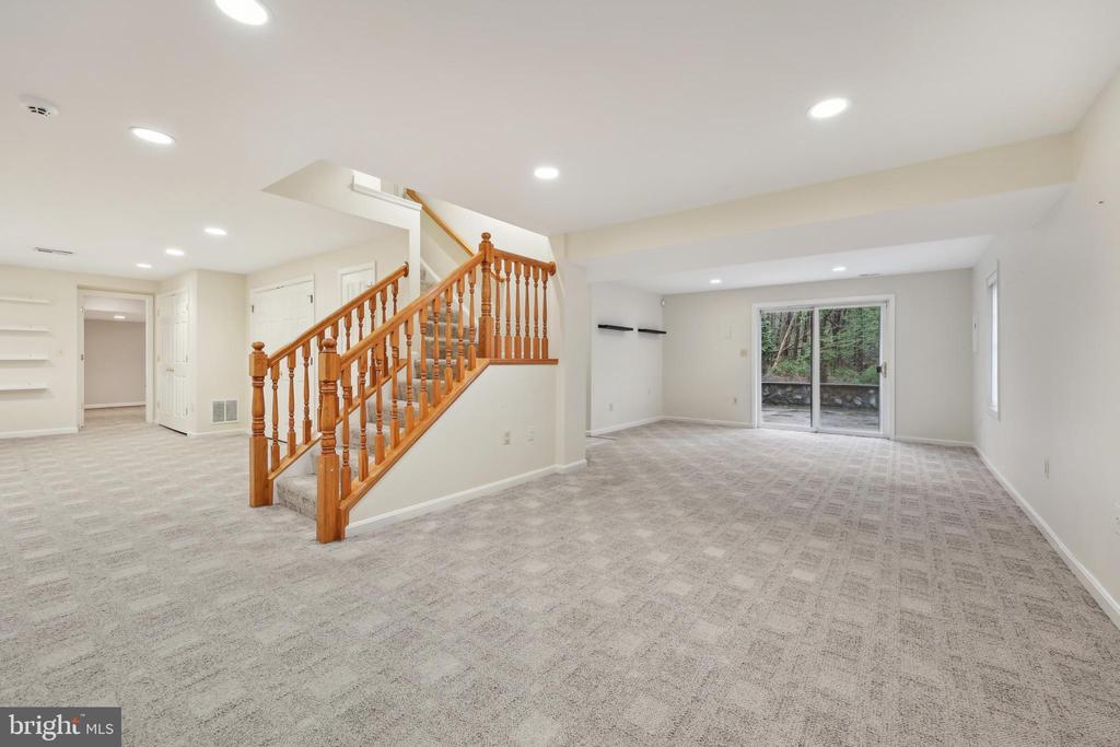 2912 OAKTON RIDGE CIRCLE