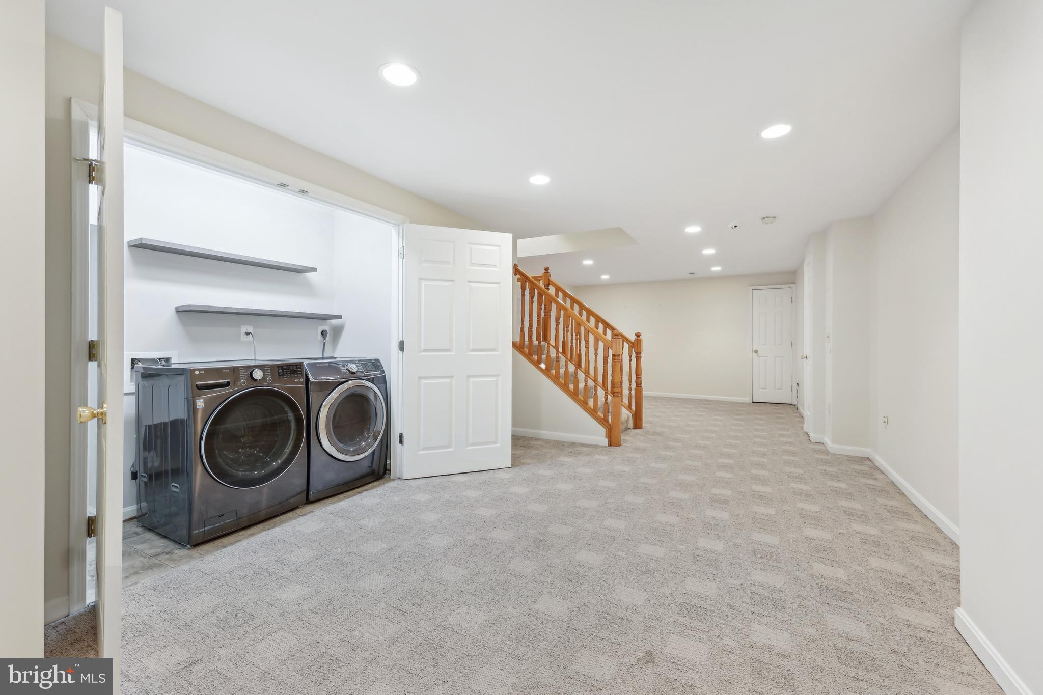 2912 OAKTON RIDGE CIRCLE