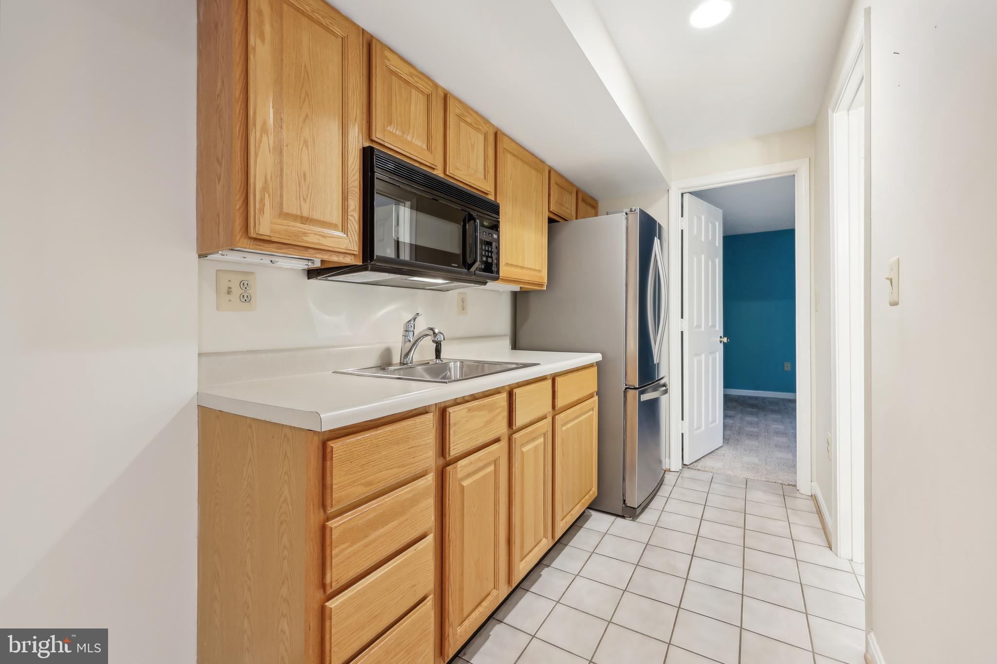 2912 OAKTON RIDGE CIRCLE