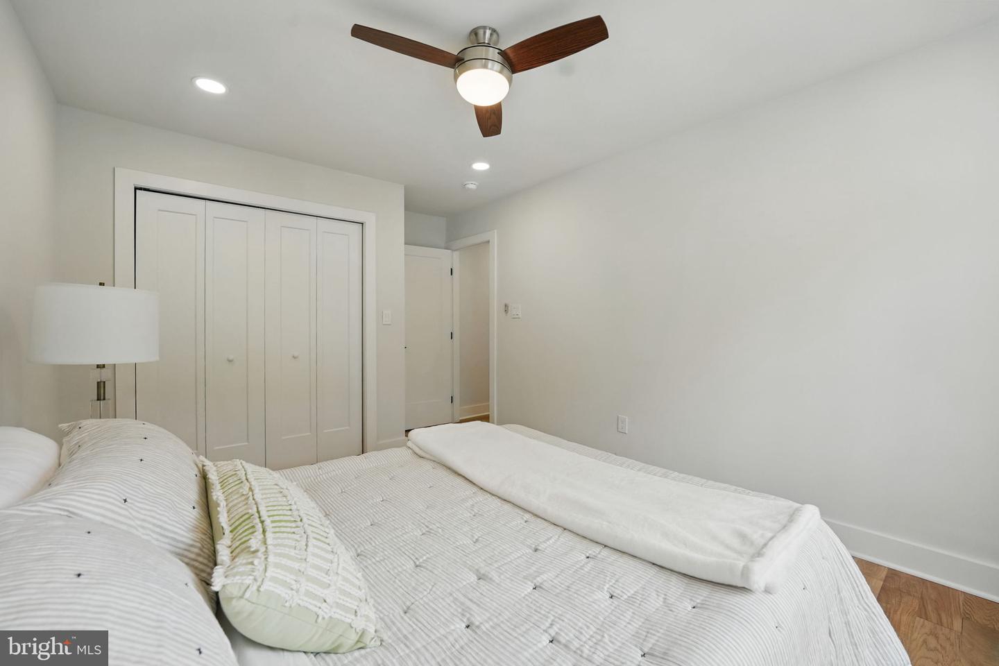 1496 Roundleaf Ct