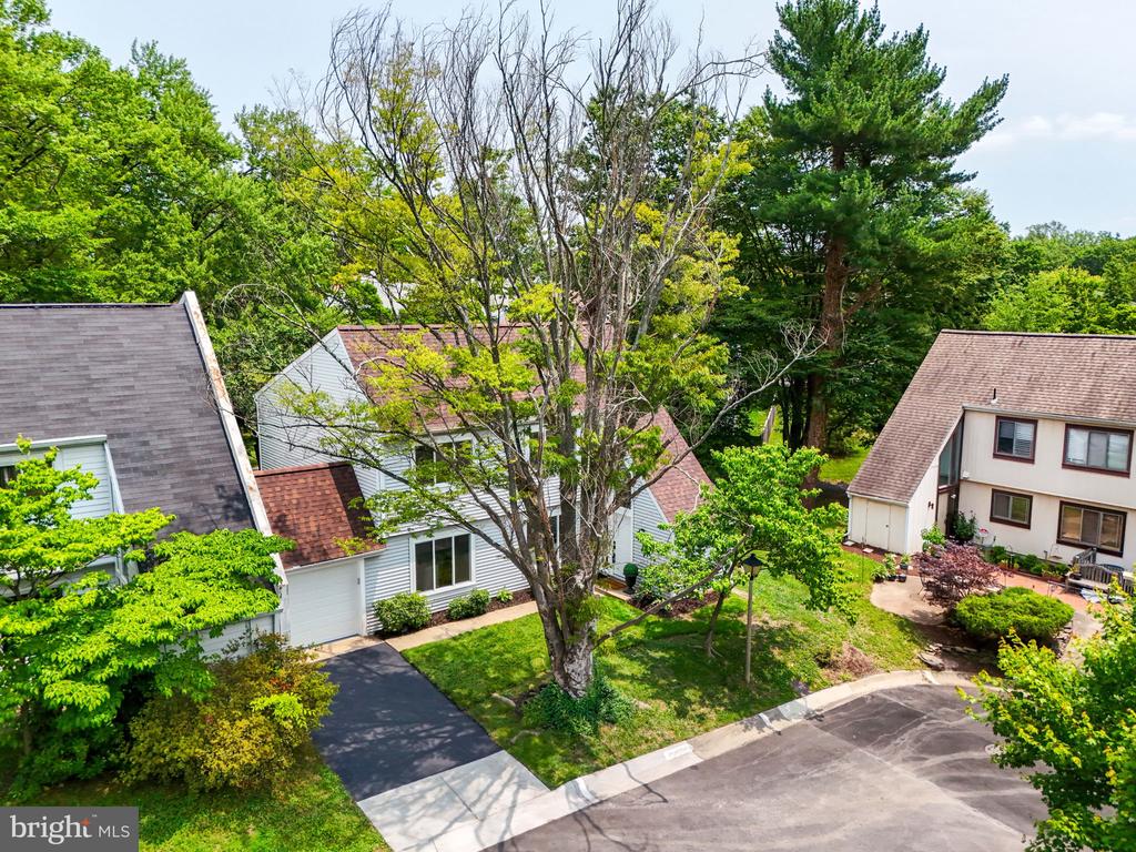 1496 Roundleaf Ct