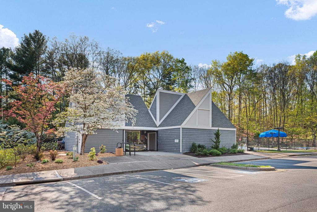 1802 CRANBERRY LANE