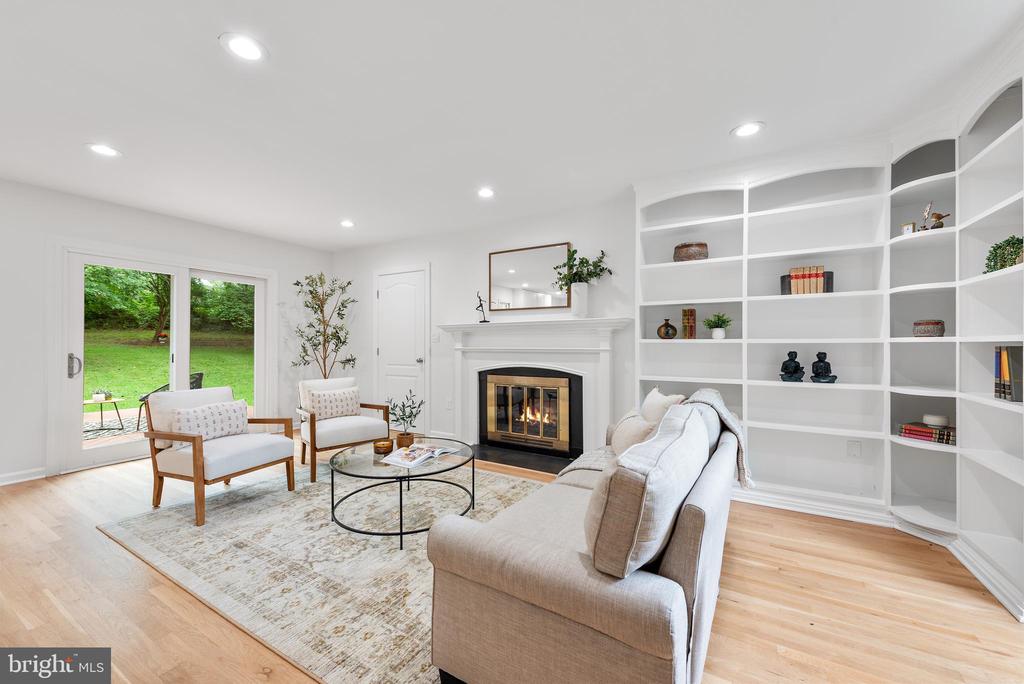 1802 CRANBERRY LANE