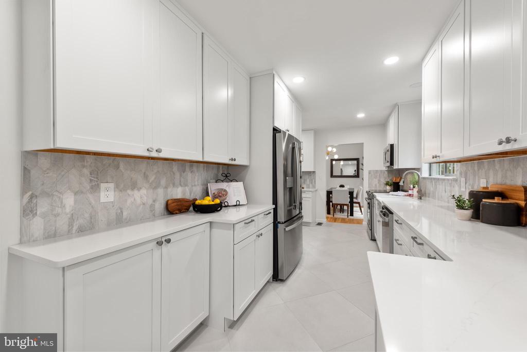 1802 CRANBERRY LANE