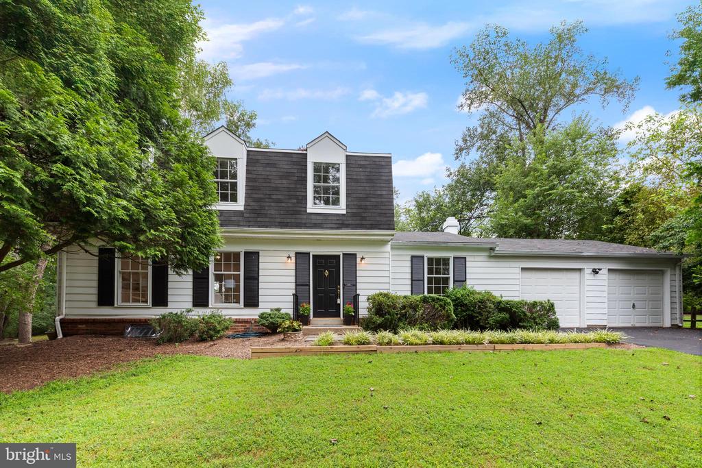 1802 CRANBERRY LANE