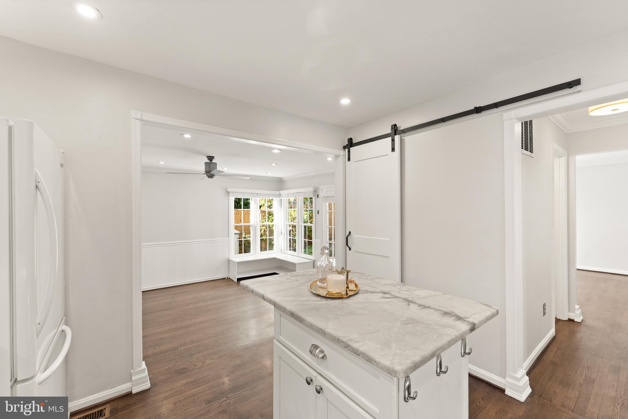 2082 COBBLESTONE LANE