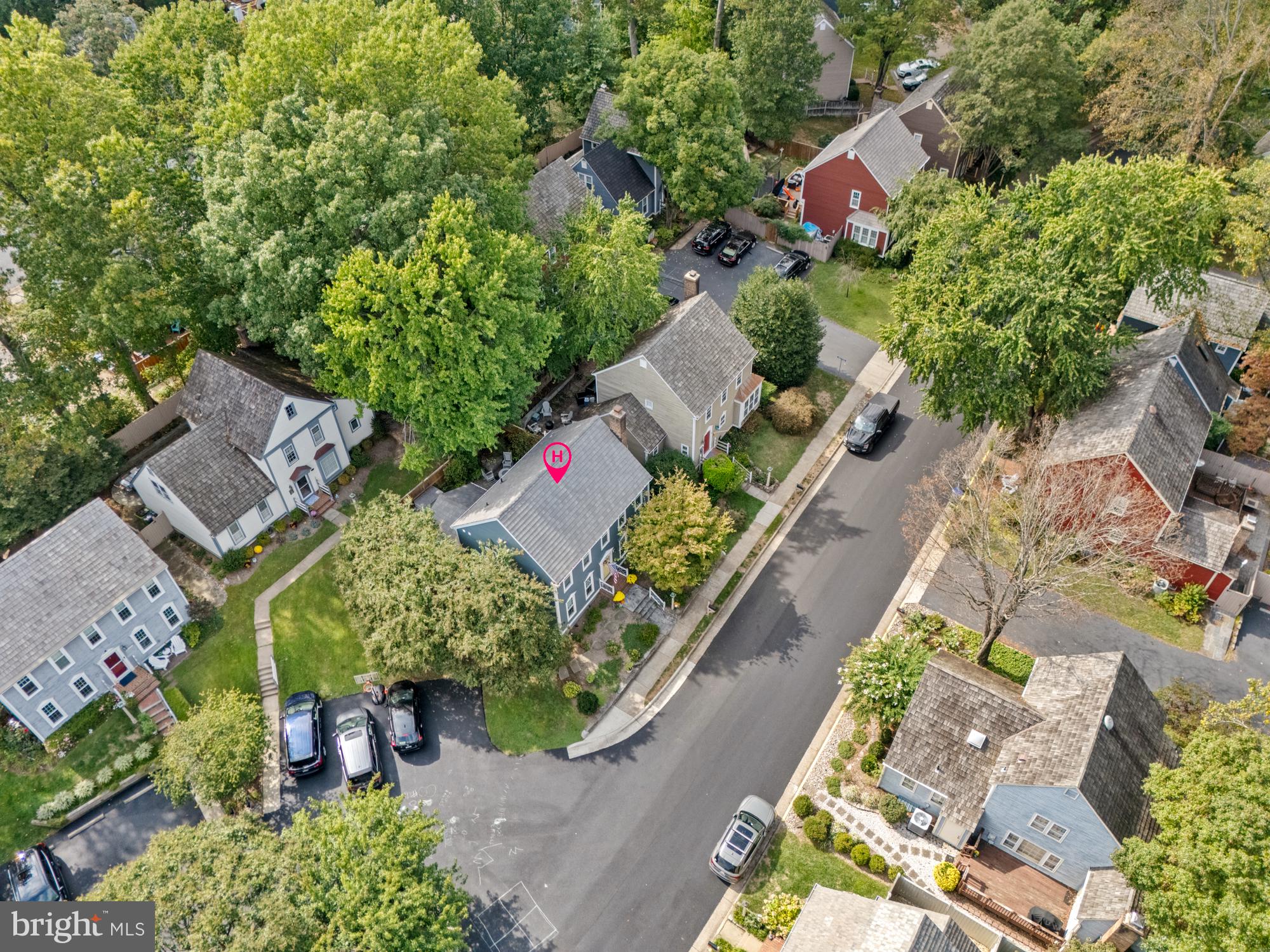 2082 COBBLESTONE LANE