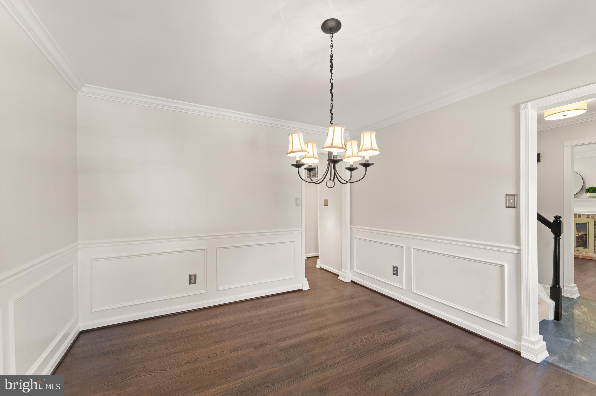 2082 COBBLESTONE LANE