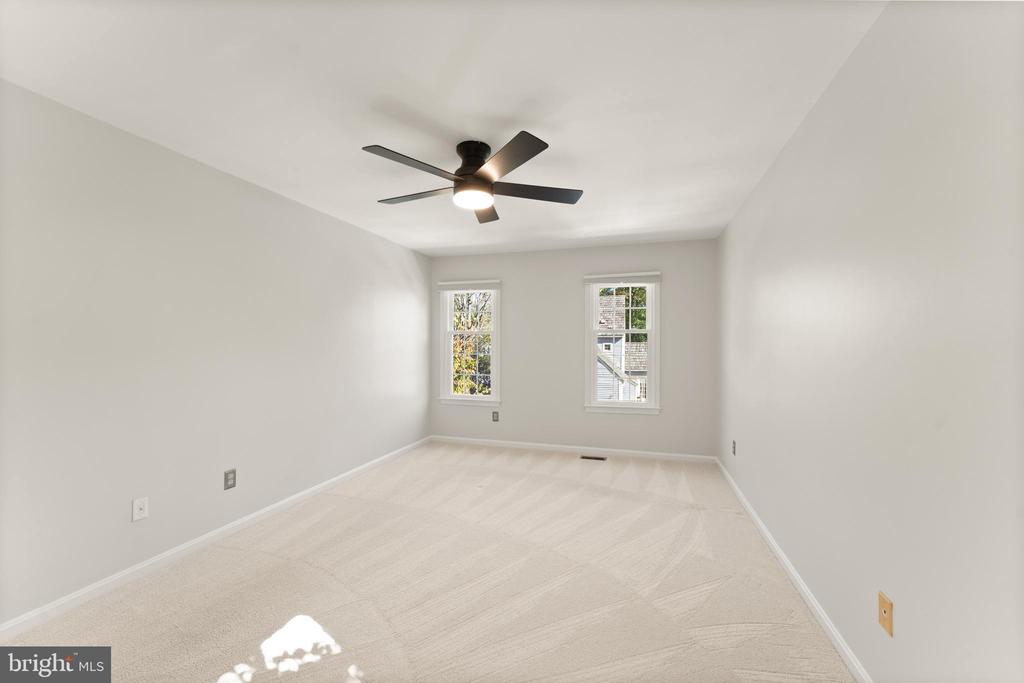 2082 COBBLESTONE LANE