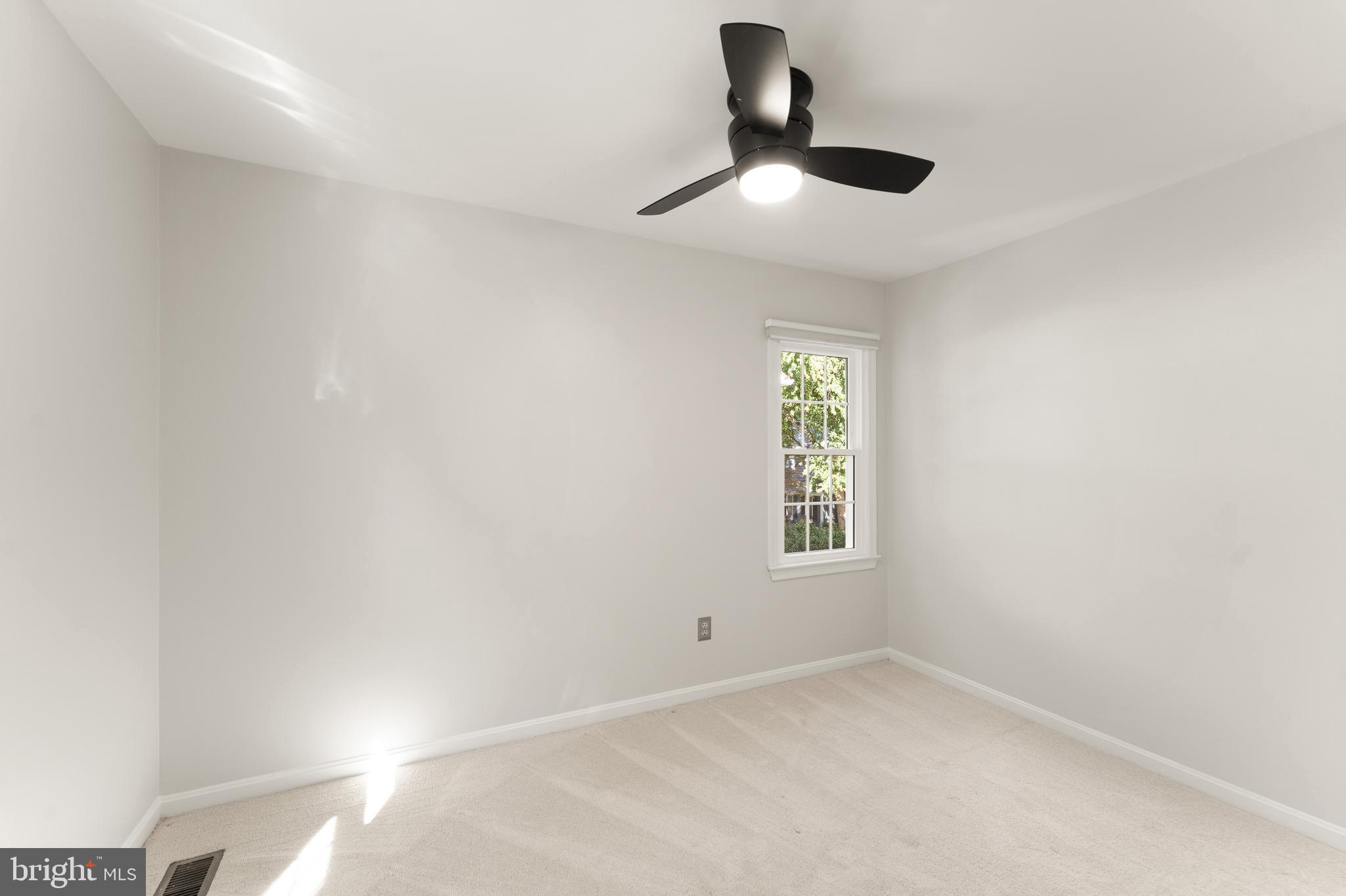 2082 COBBLESTONE LANE