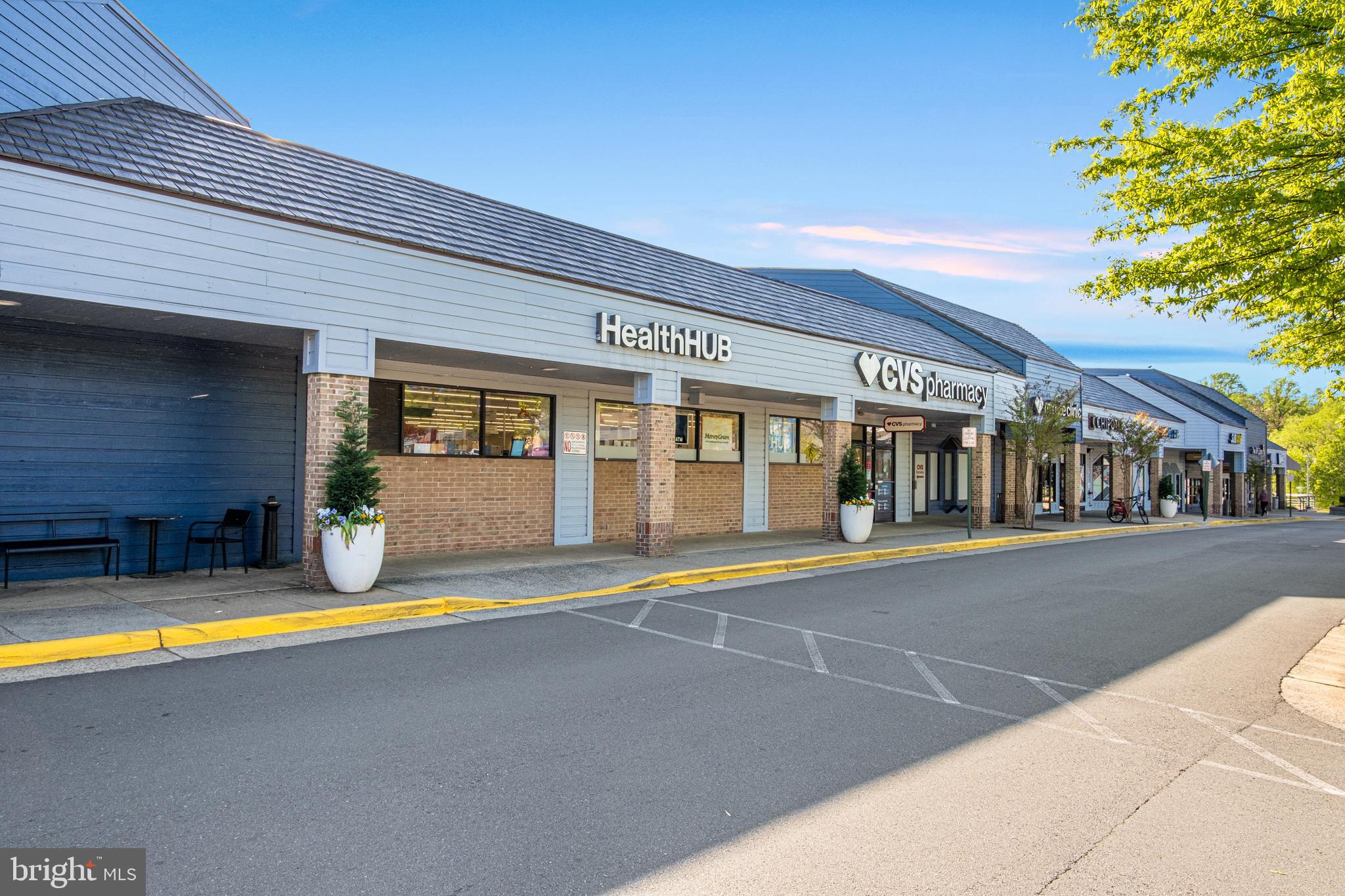 2082 COBBLESTONE LANE